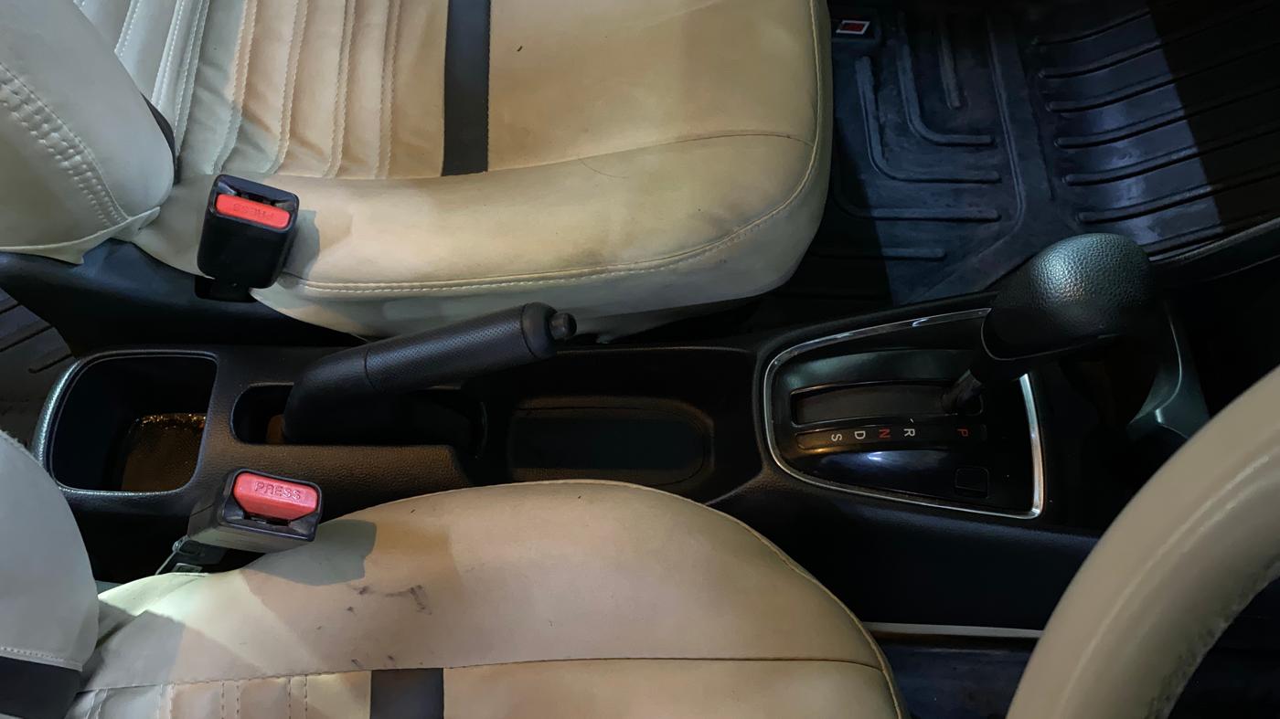 2018 Honda Amaze 1.2L I-VTEC V CVT, Petrol, Automatic, 47,416 km, Gear Lever