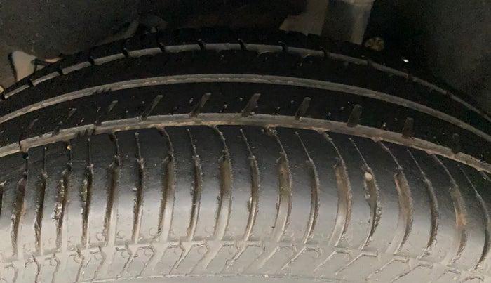 2017 Ford Ecosport TREND+ 1.5L DIESEL, Diesel, Manual, 36,079 km, Left Rear Tyre Tread