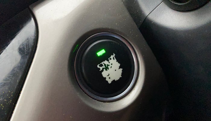 2019 Tata NEXON XZ PLUS PETROL, Petrol, Manual, 66,608 km, Keyless Start/ Stop Button