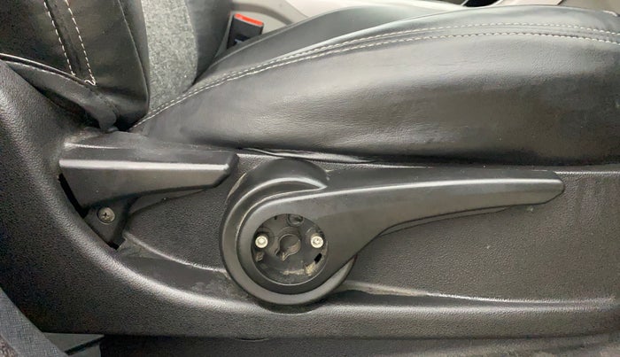 2019 Tata NEXON XZ PLUS PETROL, Petrol, Manual, 66,608 km, Driver Side Adjustment Panel