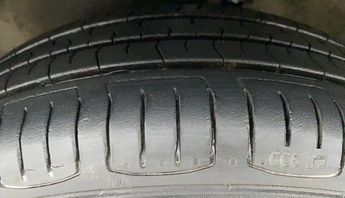 2017 Maruti Celerio VXI d, Petrol, Manual, 56,513 km, Left Front Tyre Tread