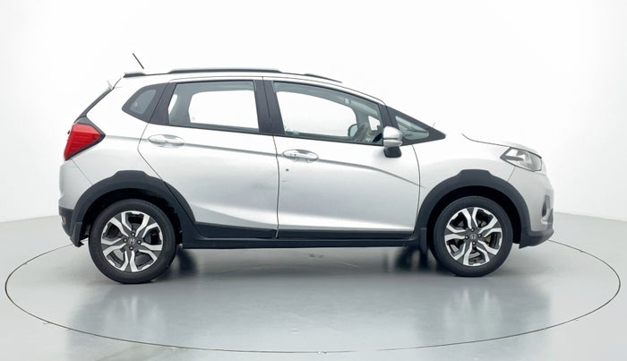 2017 Honda WR-V 1.5 i-DTEC VX MT, Diesel, Manual, 32,617 km, Right Side View