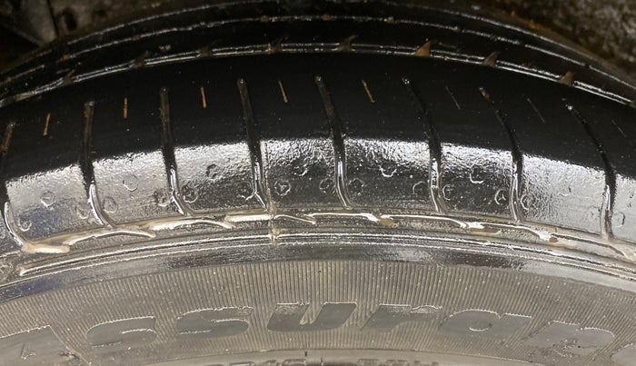 2021 Tata NEXON XM SUNROOF PETROL, Petrol, Manual, 57,668 km, Right Rear Tyre Tread