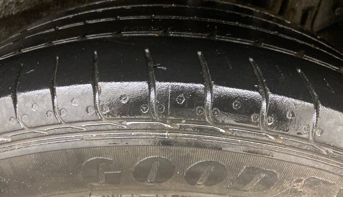 2021 Tata NEXON XM SUNROOF PETROL, Petrol, Manual, 57,668 km, Left Rear Tyre Tread