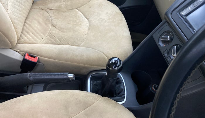 2012 Volkswagen Polo HIGHLINE1.2L, Petrol, Manual, 54,472 km, Gear Lever