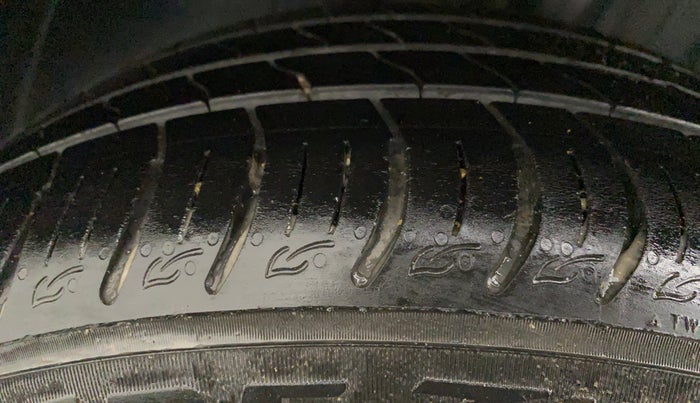 2020 Tata ALTROZ XZ 1.2, Petrol, Manual, 19,911 km, Right Rear Tyre Tread