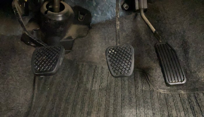 2014 Honda Brio S MT, Petrol, Manual, 81,097 km, Pedals