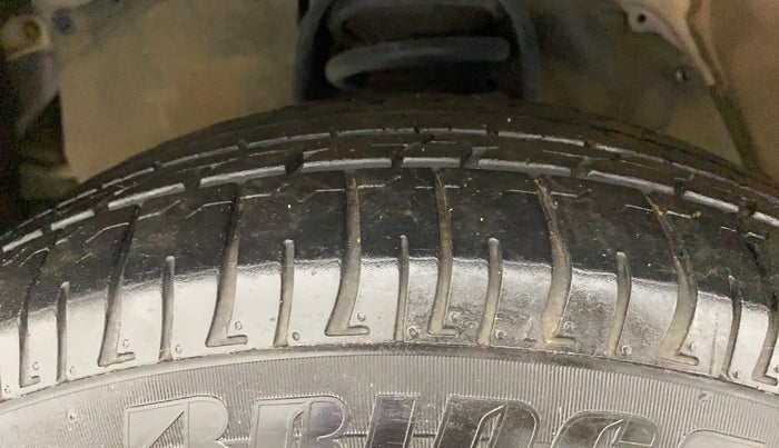 2018 Toyota Innova Crysta 2.4 GX 7 STR, Diesel, Manual, 52,018 km, Left Front Tyre Tread