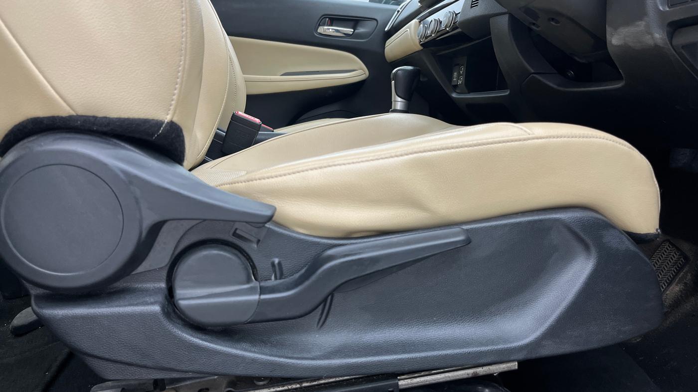 2022 Honda City 1.5L I-VTEC ZX CVT, Petrol, Automatic, 24,562 km, Driver Side Adjustment Panel
