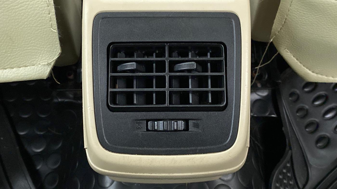 2017 Maruti Dzire VXI, Petrol, Manual, 17,083 km, Rear AC Vents