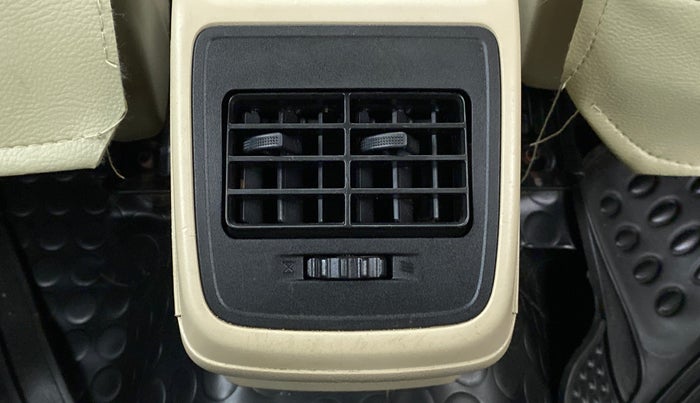 2017 Maruti Dzire VXI, Petrol, Manual, 17,083 km, Rear AC Vents
