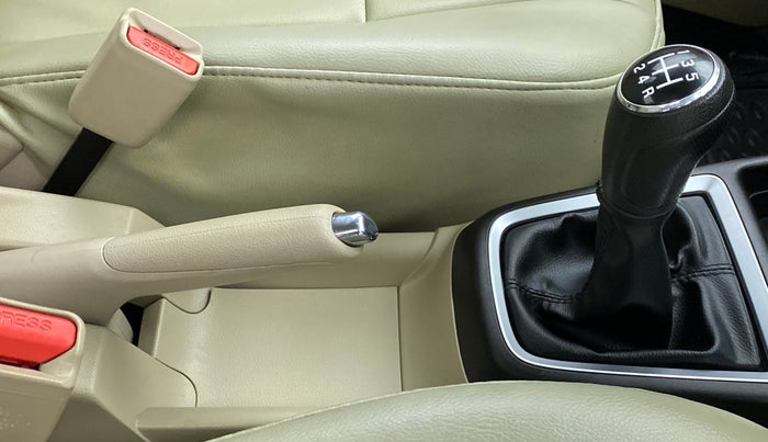2017 Maruti Dzire VXI, Petrol, Manual, 17,083 km, Gear Lever