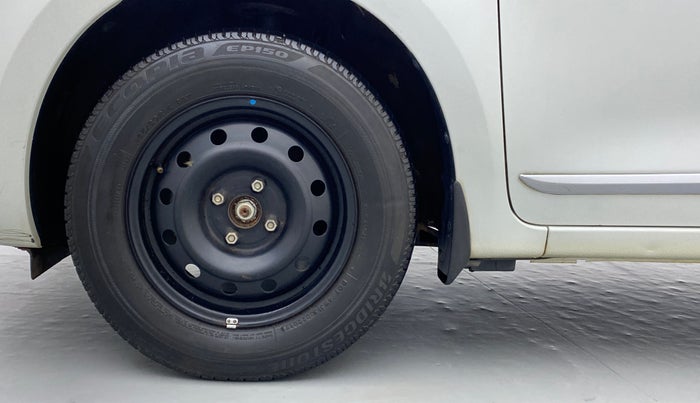 2017 Maruti Dzire VXI, Petrol, Manual, 17,083 km, Left Front Wheel