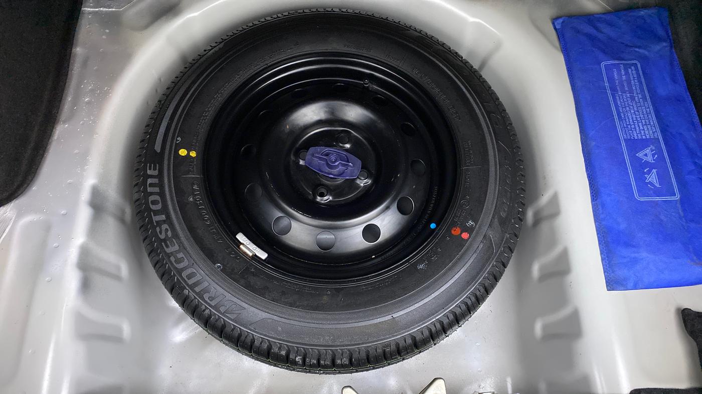 2017 Maruti Dzire VXI, Petrol, Manual, 17,083 km, Spare Tyre