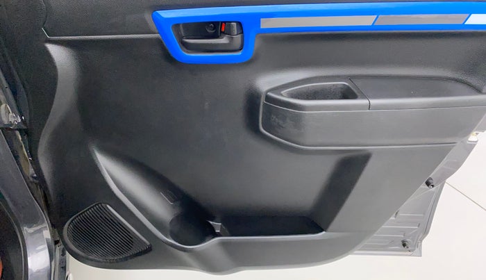 2021 Maruti S PRESSO VXI+, Petrol, Manual, 10,023 km, Driver Side Door Panels Control