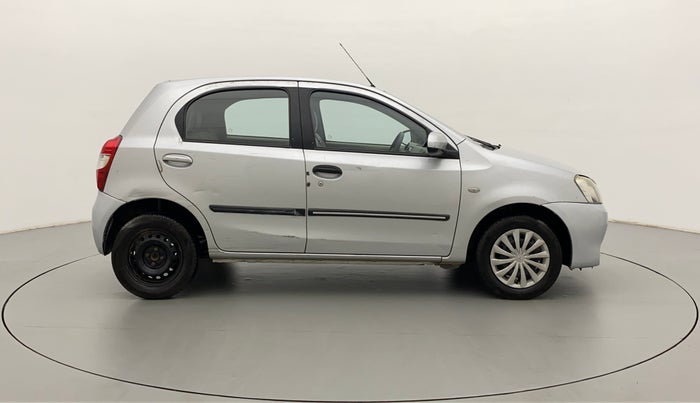 2014 Toyota Etios Liva G, Petrol, Manual, 36,837 km, Right Side View