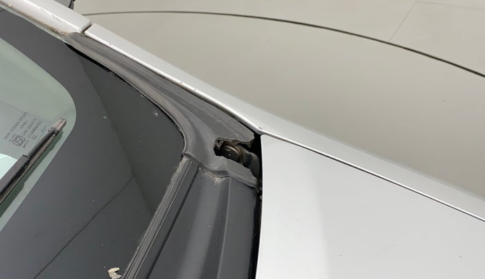 2014 Toyota Etios Liva G, Petrol, Manual, 36,837 km, Bonnet (hood) - Cowl vent panel has minor damage