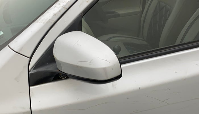 2014 Toyota Etios Liva G, Petrol, Manual, 36,837 km, Left rear-view mirror - Minor scratches