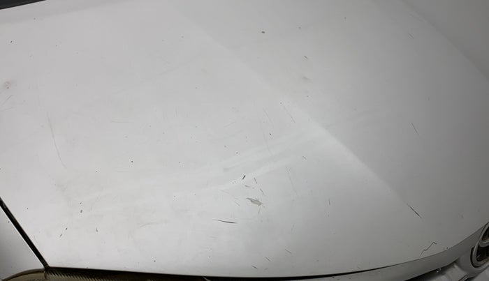 2014 Toyota Etios Liva G, Petrol, Manual, 36,837 km, Bonnet (hood) - Slightly dented