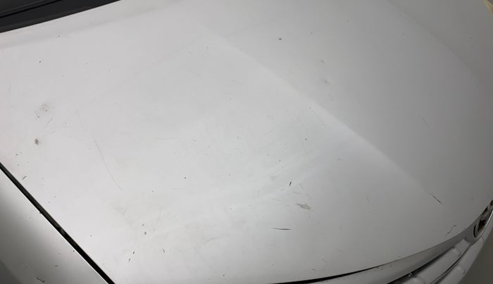 2014 Toyota Etios Liva G, Petrol, Manual, 36,837 km, Bonnet (hood) - Minor scratches