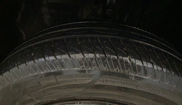 2022 Tata PUNCH PURE MT, Petrol, Manual, 85,660 km, Left Front Tyre Tread