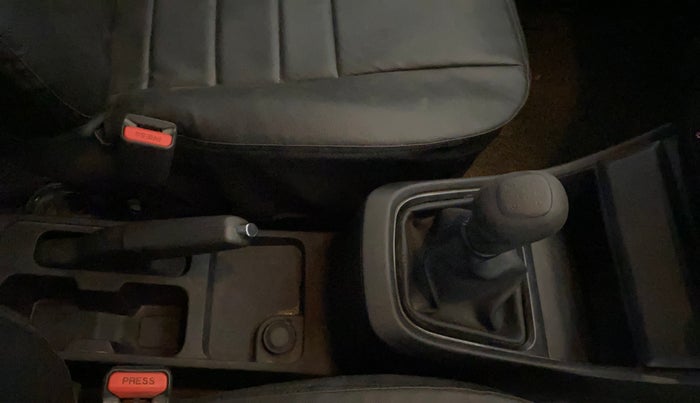 2022 Tata PUNCH PURE MT, Petrol, Manual, 85,660 km, Gear Lever