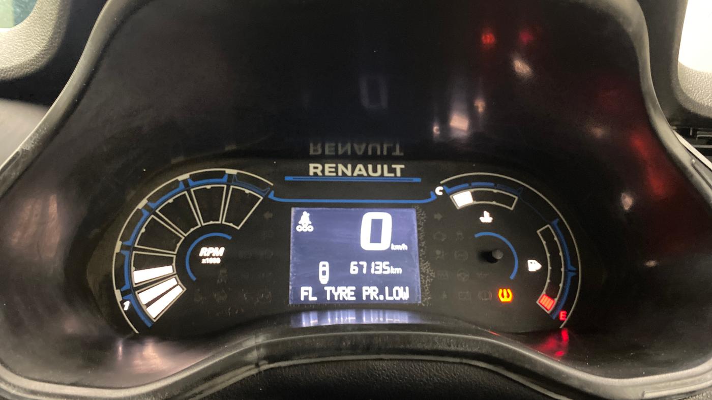 2024 Renault TRIBER RXL MT, CNG, Manual, 67,210 km, Odometer Image