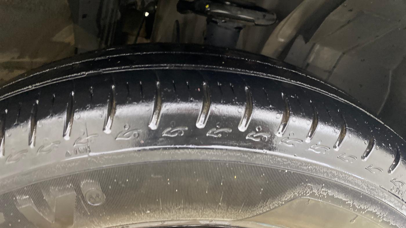 2024 Renault TRIBER RXL MT, CNG, Manual, 67,210 km, Right Front Tyre Tread