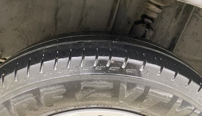 2024 Renault TRIBER RXL MT, CNG, Manual, 67,134 km, Left Rear Tyre Tread