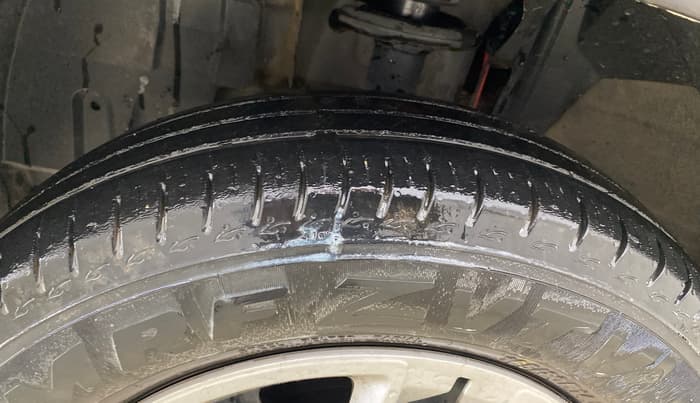 2024 Renault TRIBER RXL MT, CNG, Manual, 67,134 km, Left Front Tyre Tread