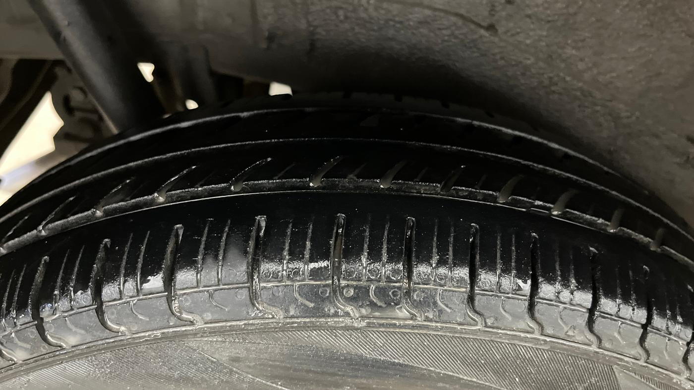 2016 Maruti Wagon R 1.0 LXI CNG, CNG, Manual, 66,473 km, Right Rear Tyre Tread