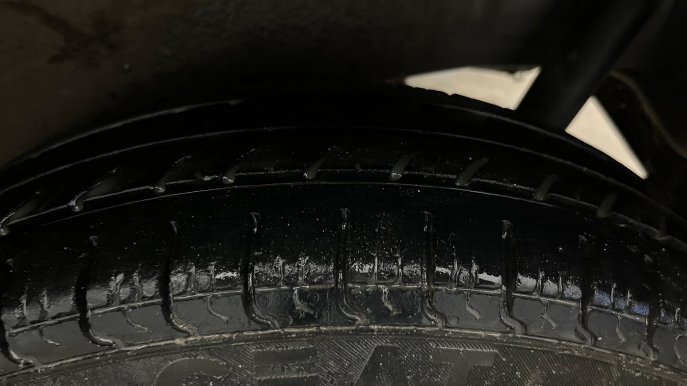 2016 Maruti Wagon R 1.0 LXI CNG, CNG, Manual, 66,473 km, Left Rear Tyre Tread