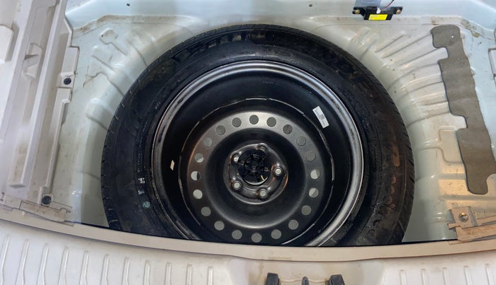 2021 Mahindra XUV300 W8 1.2 PETROL, Petrol, Manual, 67,830 km, Spare Tyre