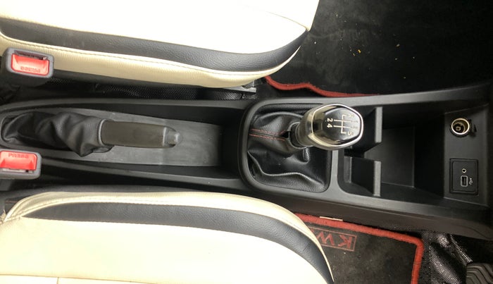 2020 Renault Kwid RXT 0.8, Petrol, Manual, 22,685 km, Gear Lever