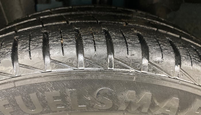 2020 Renault Kwid RXT 0.8, Petrol, Manual, 22,685 km, Left Front Tyre Tread