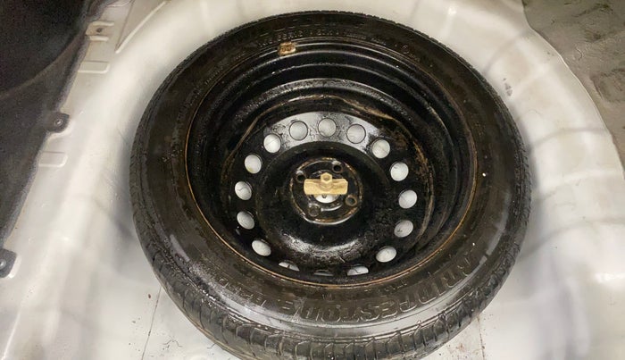 2013 Hyundai Verna FLUIDIC 1.6 CRDI SX, Diesel, Manual, 96,675 km, Spare Tyre