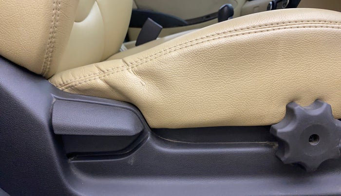 2013 Hyundai Verna FLUIDIC 1.6 CRDI SX, Diesel, Manual, 96,675 km, Driver Side Adjustment Panel