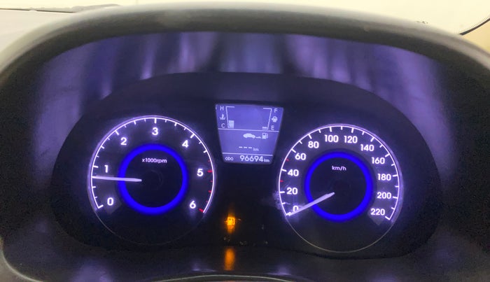 2013 Hyundai Verna FLUIDIC 1.6 CRDI SX, Diesel, Manual, 96,675 km, Odometer Image