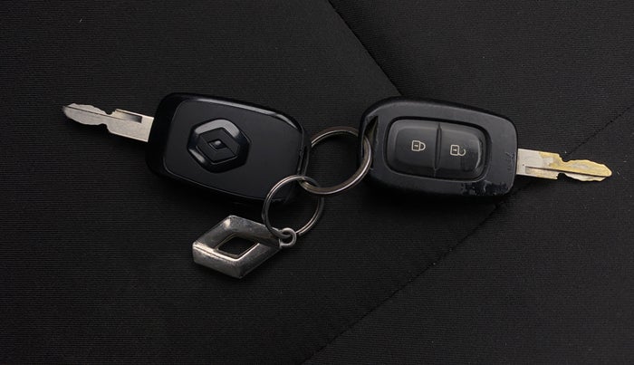 2022 Renault Kwid RXT 1.0 AMT, Petrol, Automatic, 36,428 km, Key Close Up