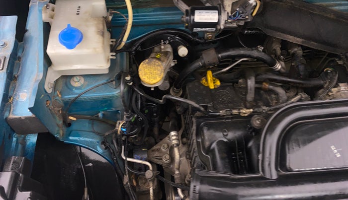 2022 Renault Kwid RXT 1.0 AMT, Petrol, Automatic, 36,428 km, Engine View - Right