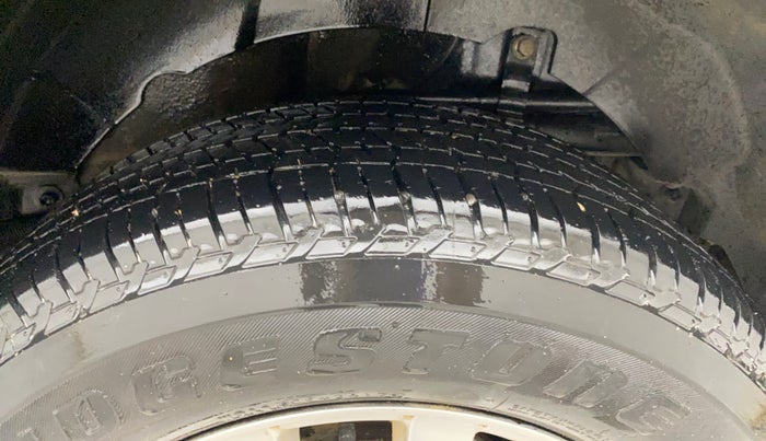 2017 Mahindra XUV500 W10 AT, Diesel, Automatic, 25,138 km, Right Rear Tyre Tread