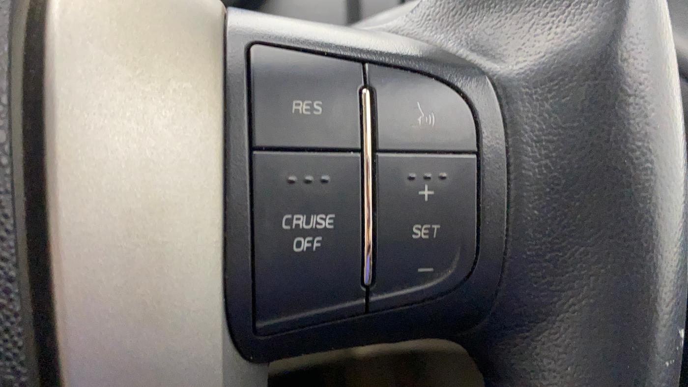 2017 Mahindra XUV500 W10 AT, Diesel, Automatic, 24,661 km, Adaptive Cruise Control
