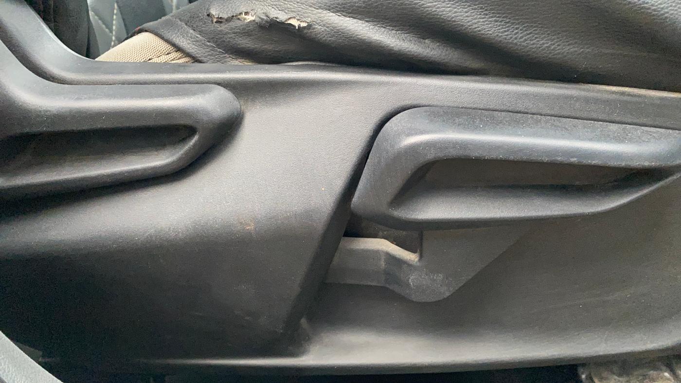 2020 Tata TIGOR XZ PLUS PETROL, Petrol, Manual, 42,676 km, Driver Side Adjustment Panel