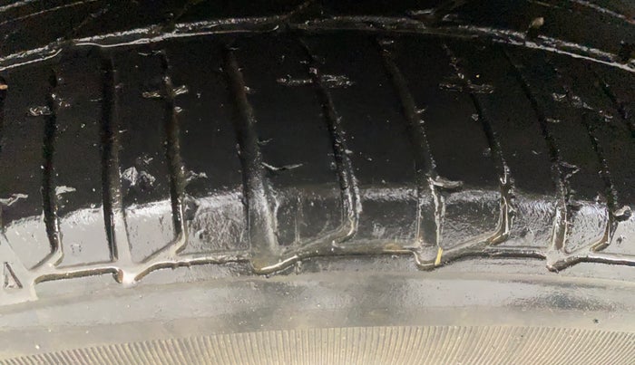 2020 Tata TIGOR XZ PLUS PETROL, Petrol, Manual, 42,364 km, Right Rear Tyre Tread