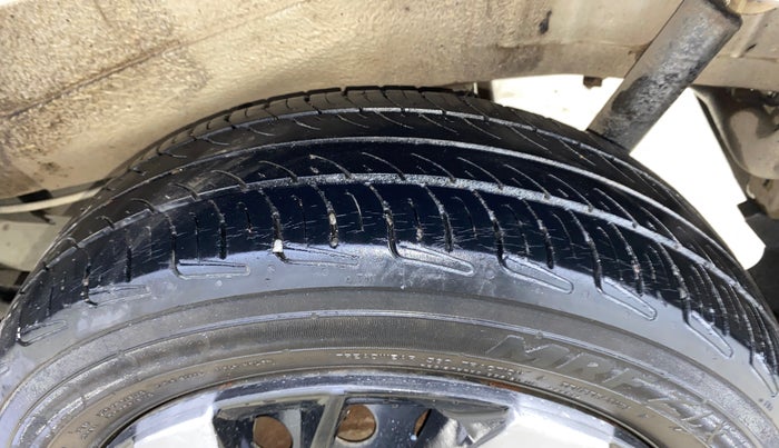2015 Maruti Wagon R 1.0 VXI, CNG, Manual, 57,206 km, Left Rear Tyre Tread