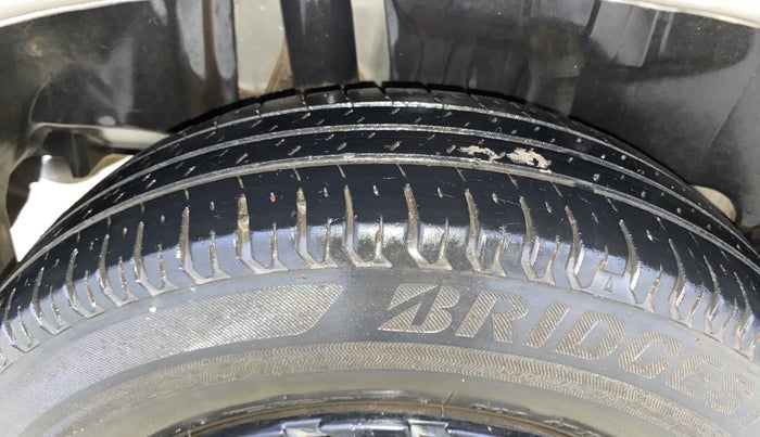 2018 Maruti Swift VXI AMT, Petrol, Automatic, 59,726 km, Right Rear Tyre Tread