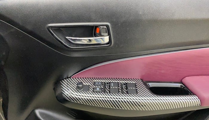 2018 Maruti Swift VXI AMT, Petrol, Automatic, 59,726 km, Driver Side Door Panels Control