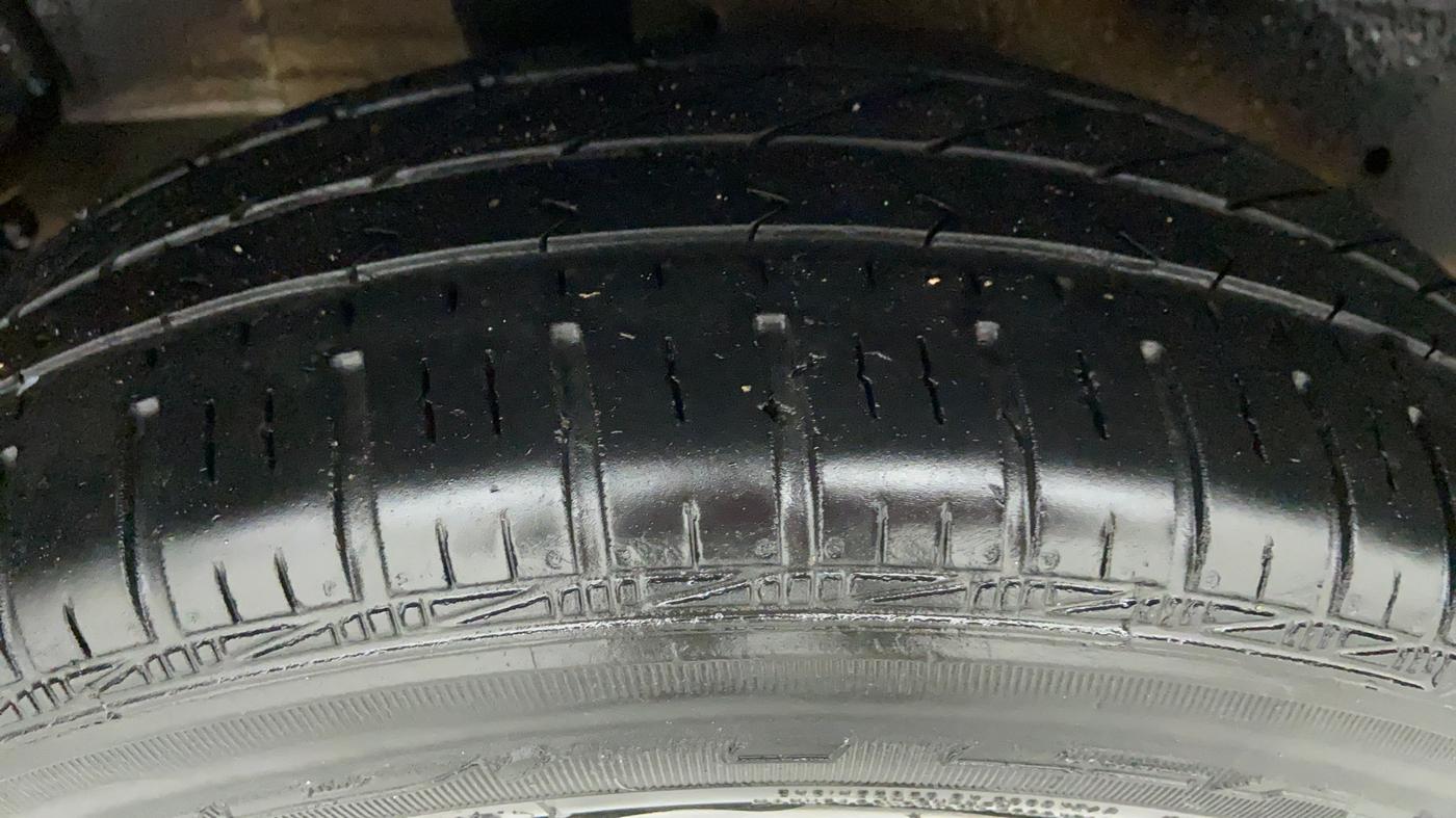 2014 Maruti Celerio VXI d, Petrol, Manual, 44,703 km, Right Rear Tyre Tread