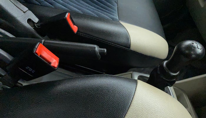 2016 Maruti Alto K10 VXI P, Petrol, Manual, 75,823 km, Gear Lever