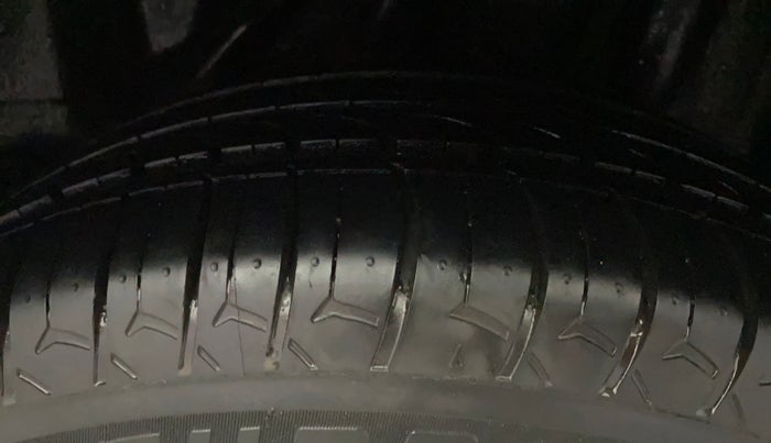 2015 Honda Amaze 1.2L I-VTEC S, Petrol, Manual, 83,804 km, Left Rear Tyre Tread